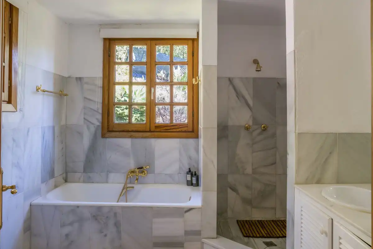 Baño de Casa o chalet en venta en Marbella con Terraza y Piscina