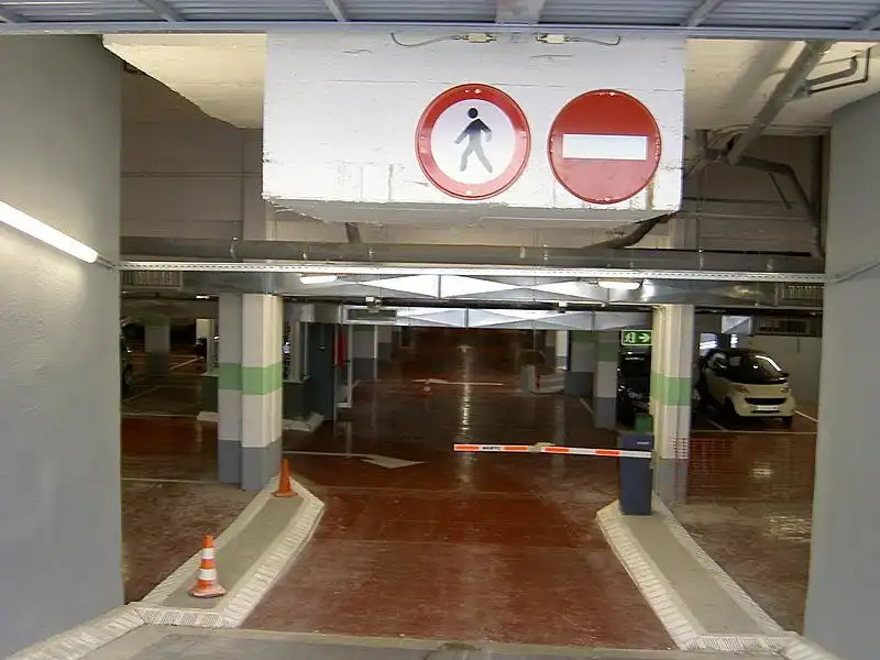 Parkplatz zur Miete in Passeig Cristòfol Colom, imagen 5
