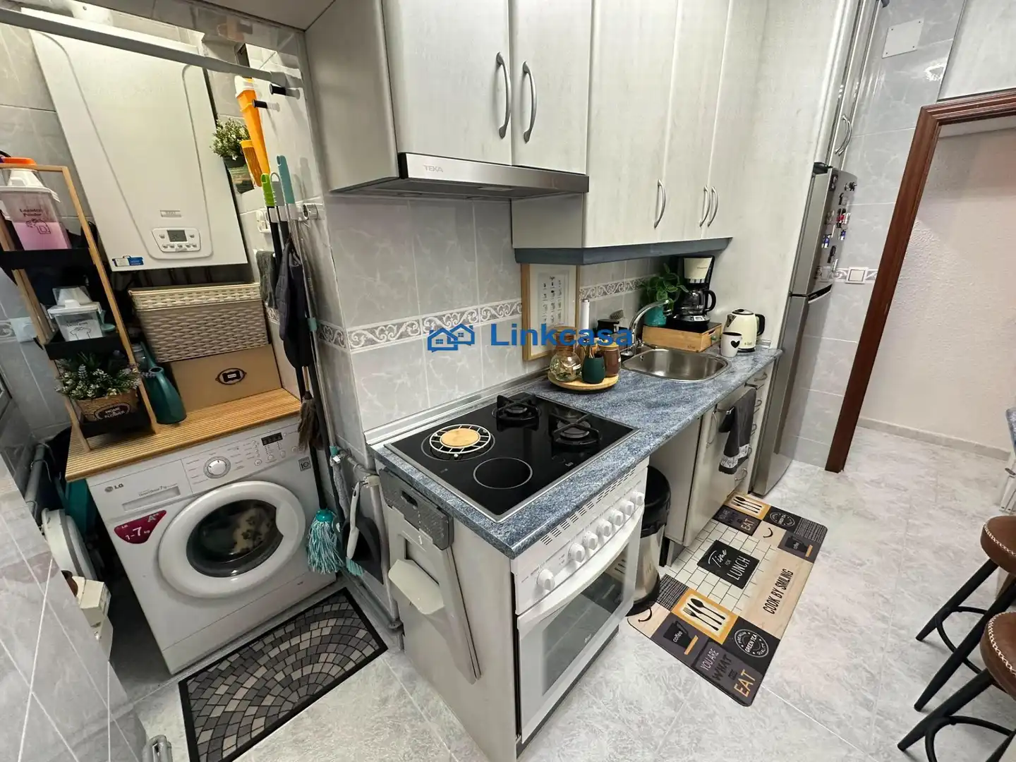 Kitchen of Flat for sale in Madrid  with Air Conditioner and Heating