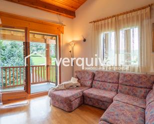 Duplex to rent in N/A, Estavar