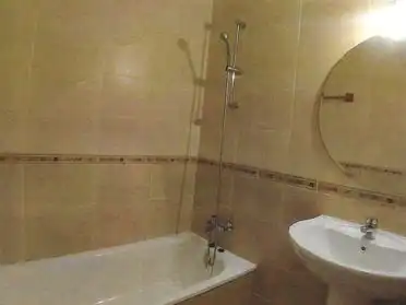 Bany de Pis en venda en Trijueque amb Calefacció, Traster i Rentadora