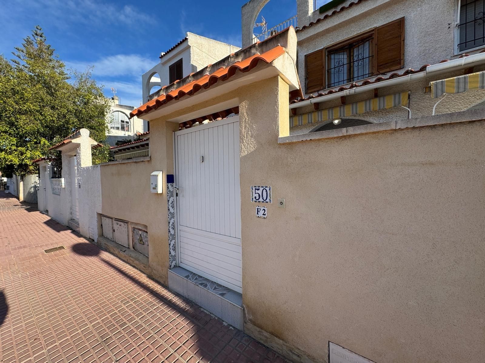 Exterior view of Single-family semi-detached for sale in Torrevieja  with Heating, Private garden and Terrace