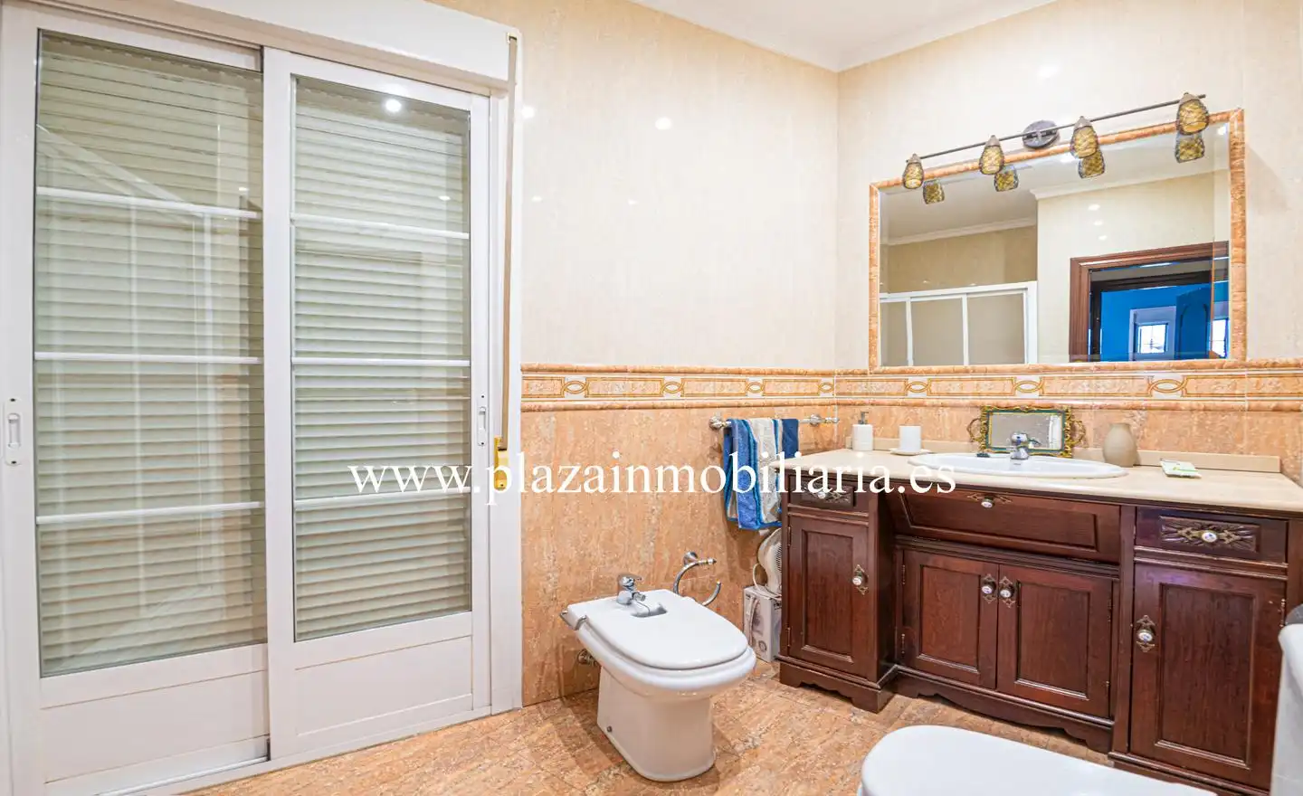 Baño de Casa o chalet en venta en Lucena con Aire acondicionado, Piscina y Balcón