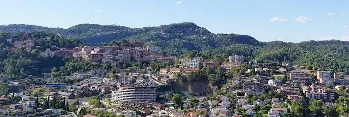 Vista exterior de Casa o xalet en venda en Corbera de Llobregat, Barcelona