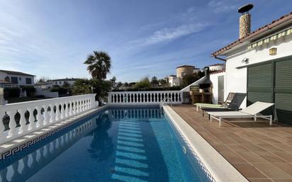 Swimming pool of House or chalet for sale in Empuriabrava  with Private garden, Terrace and Swimming Pool