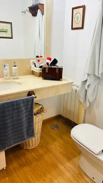 Baño de Casa o chalet en venta en Córdoba con Aire acondicionado, Calefacción y Jardín privado