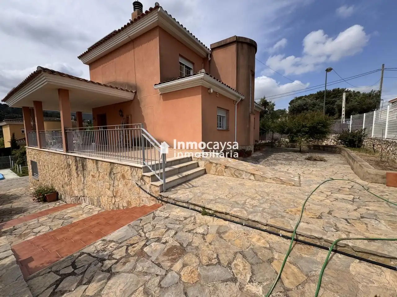 Vista exterior de Casa o xalet en venda en Xàtiva amb Aire condicionat, Jardí privat i Terrassa