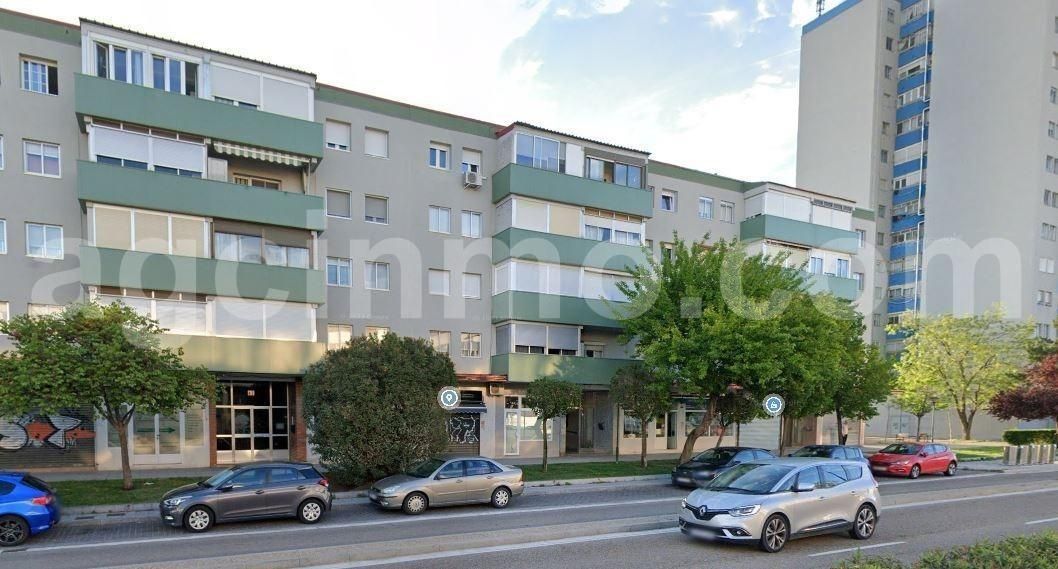 Exterior view of Flat for sale in Valladolid Capital  with Heating
