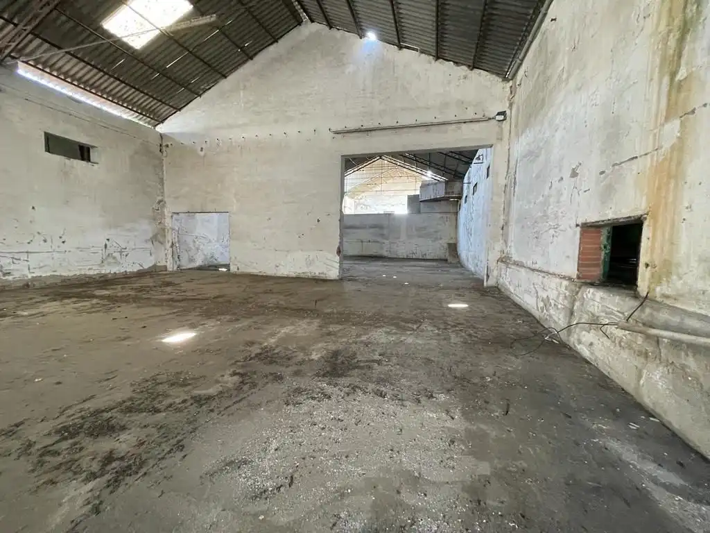 Industrial buildings for sale in Galisteo