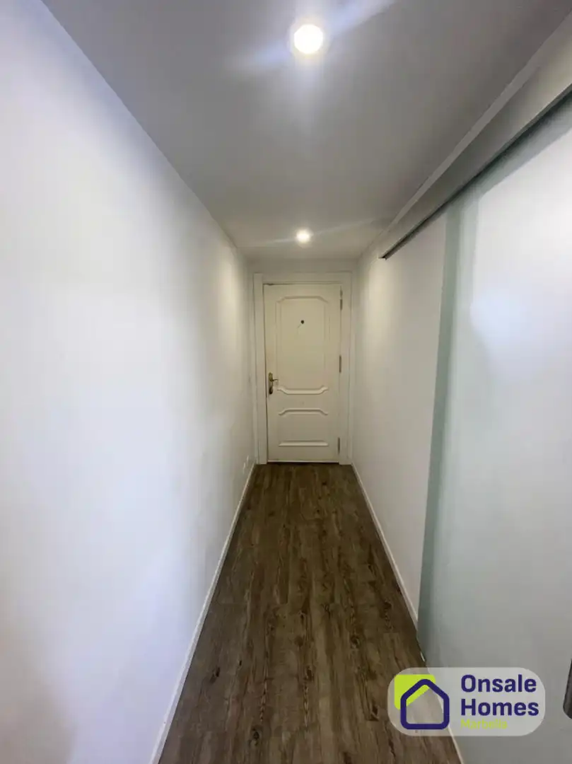 Piso en venta en Marbella con Aire acondicionado, Terraza y Balcón