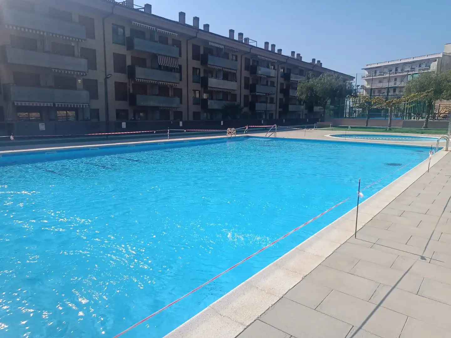 Pis amb piscina en venda a Roca Grossa