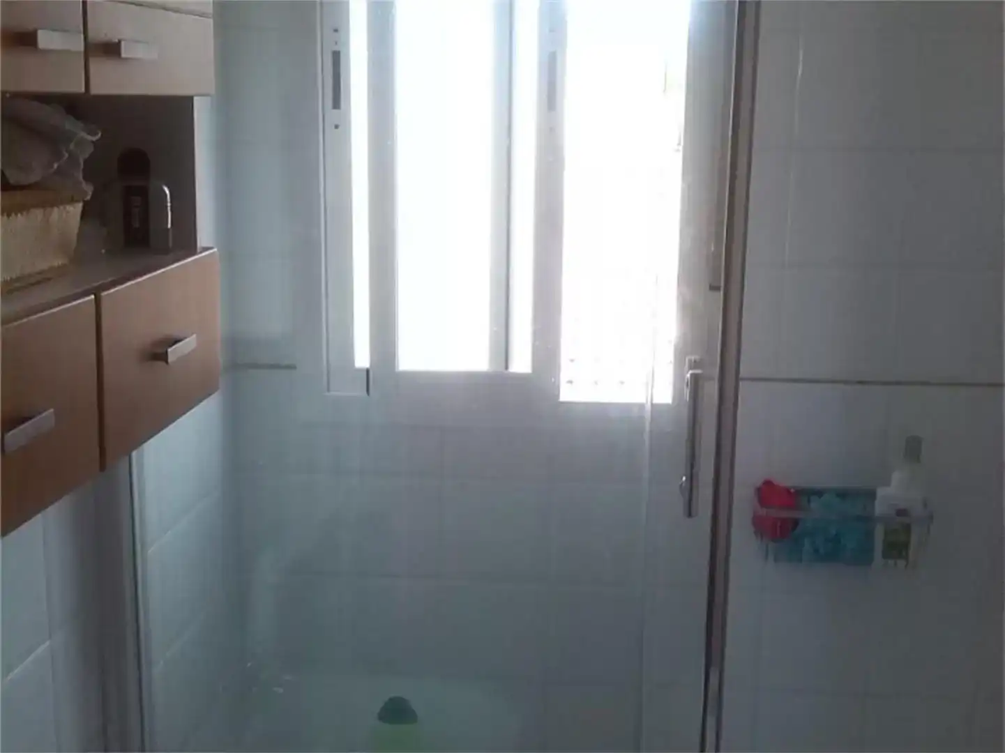 Badezimmer von Wohnung zur Miete in La Antilla mit Klimaanlage, Privatgarten und Parkett