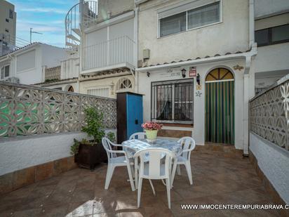 Garten von Haus oder Chalet zum verkauf in Empuriabrava mit Klimaanlage und Terrasse