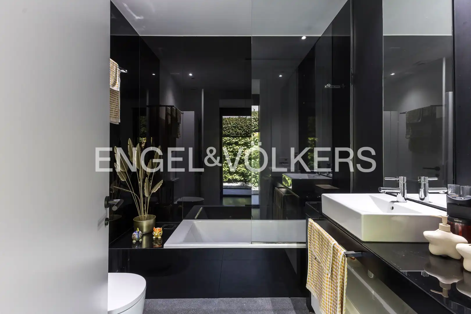 Baño de Casa o chalet en venta en Torrelodones con Aire acondicionado, Calefacción y Jardín privado