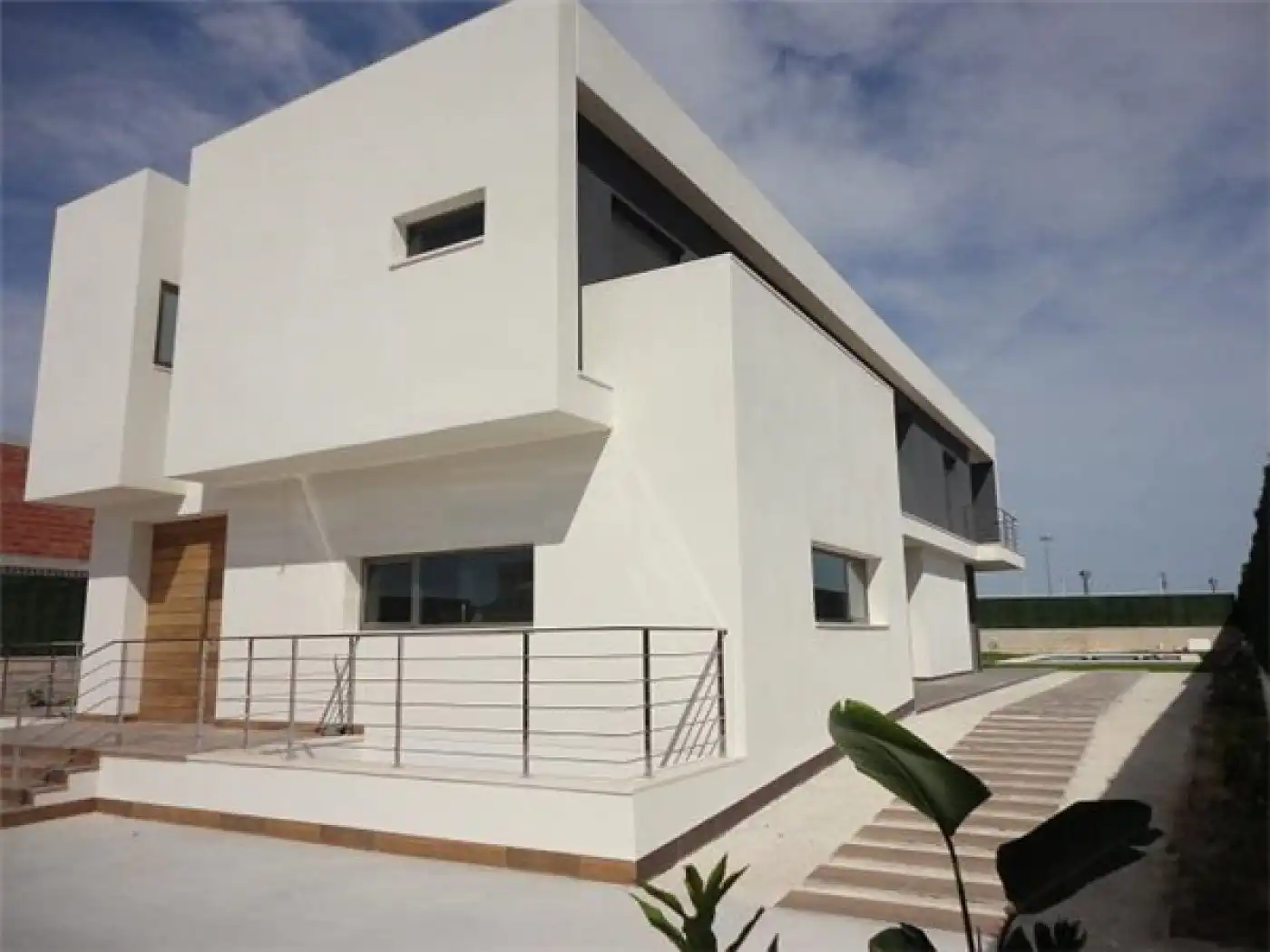 Vista exterior de Casa o xalet en venda en Elche / Elx amb Aire condicionat, Calefacció i Jardí privat