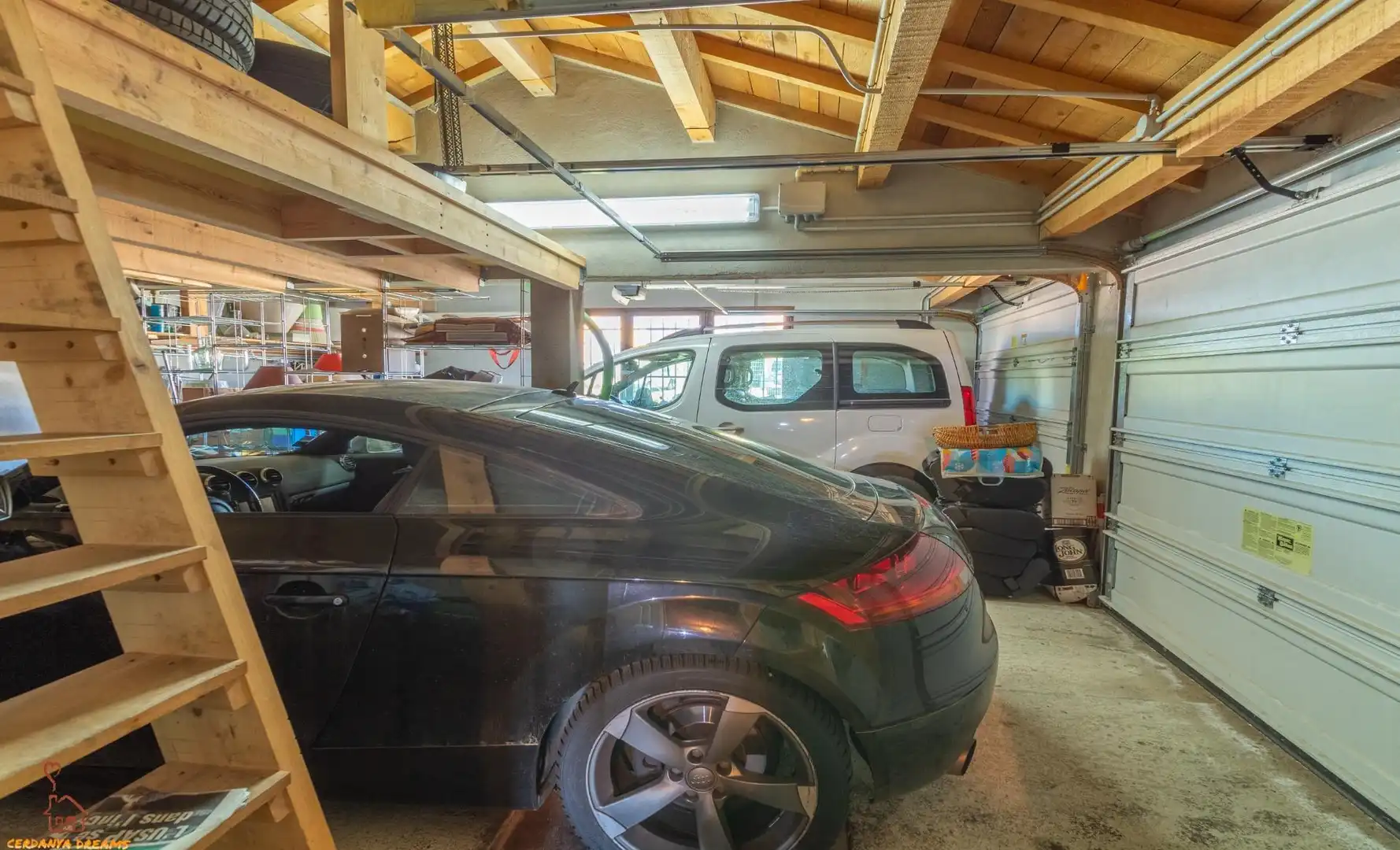 Parking of Houses for sale in Osséja  with Heating, Private garden and Parquet flooring