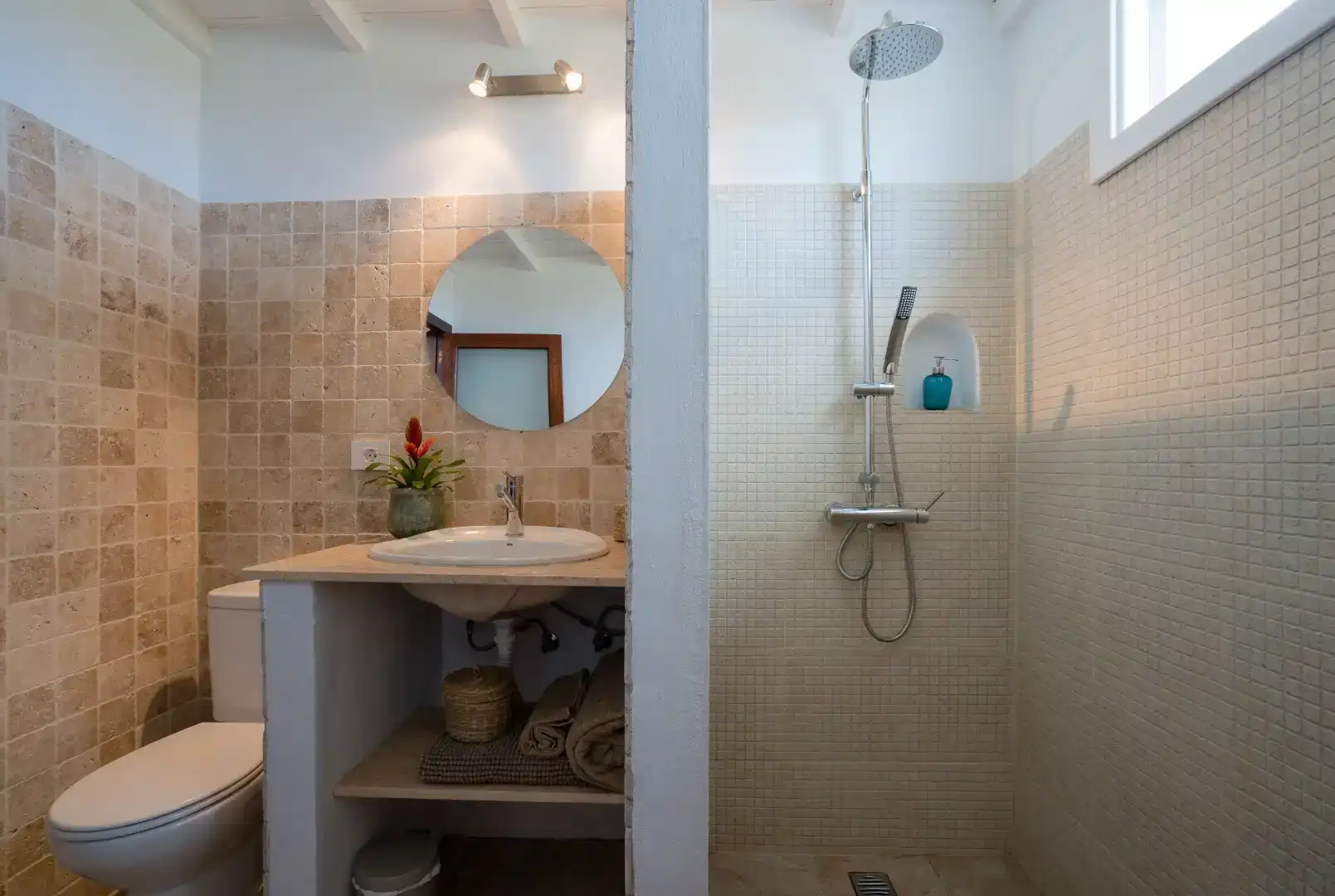 Baño de Finca rústica en venta en Teguise con Jardín privado, Horno y Lavadora