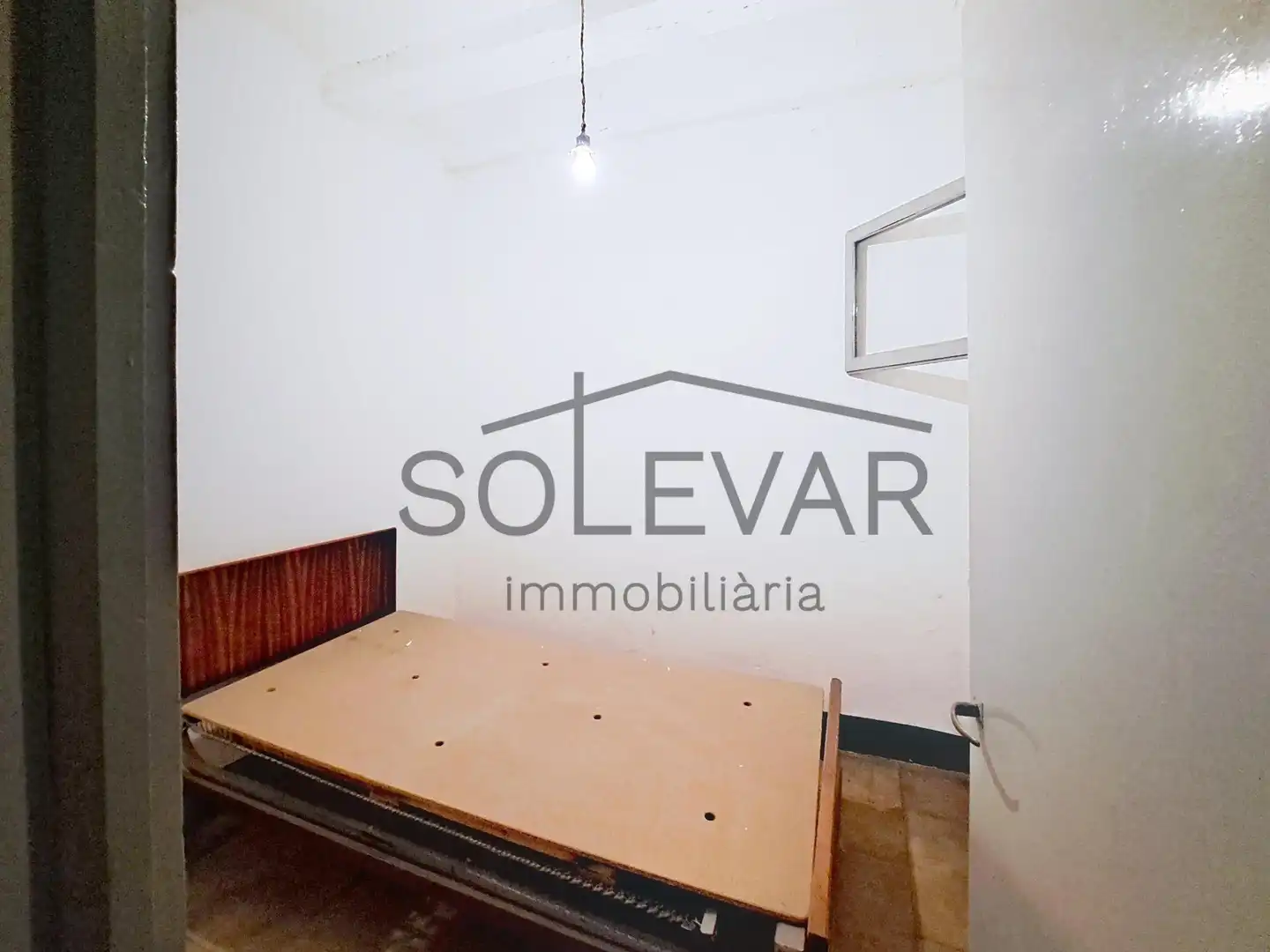Casa adosada en venda en Tremp amb Traster