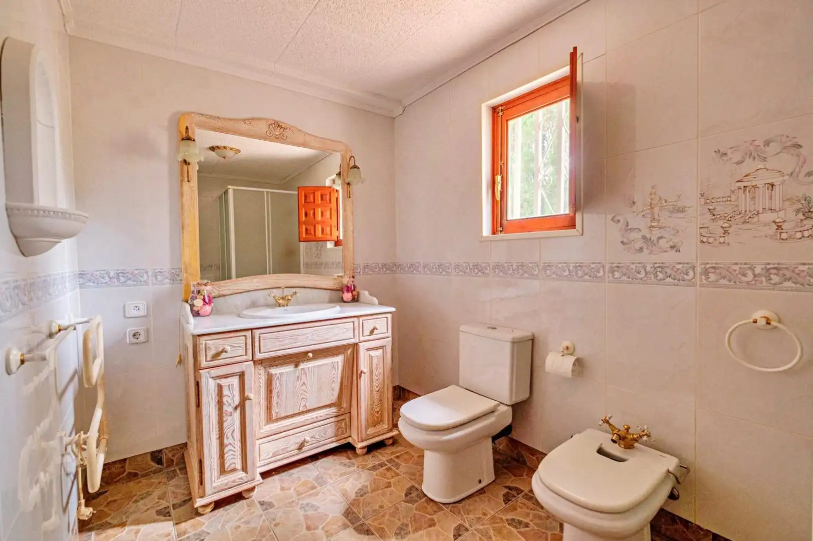 Bany de Casa o xalet en venda en Tortosa amb Jardí privat