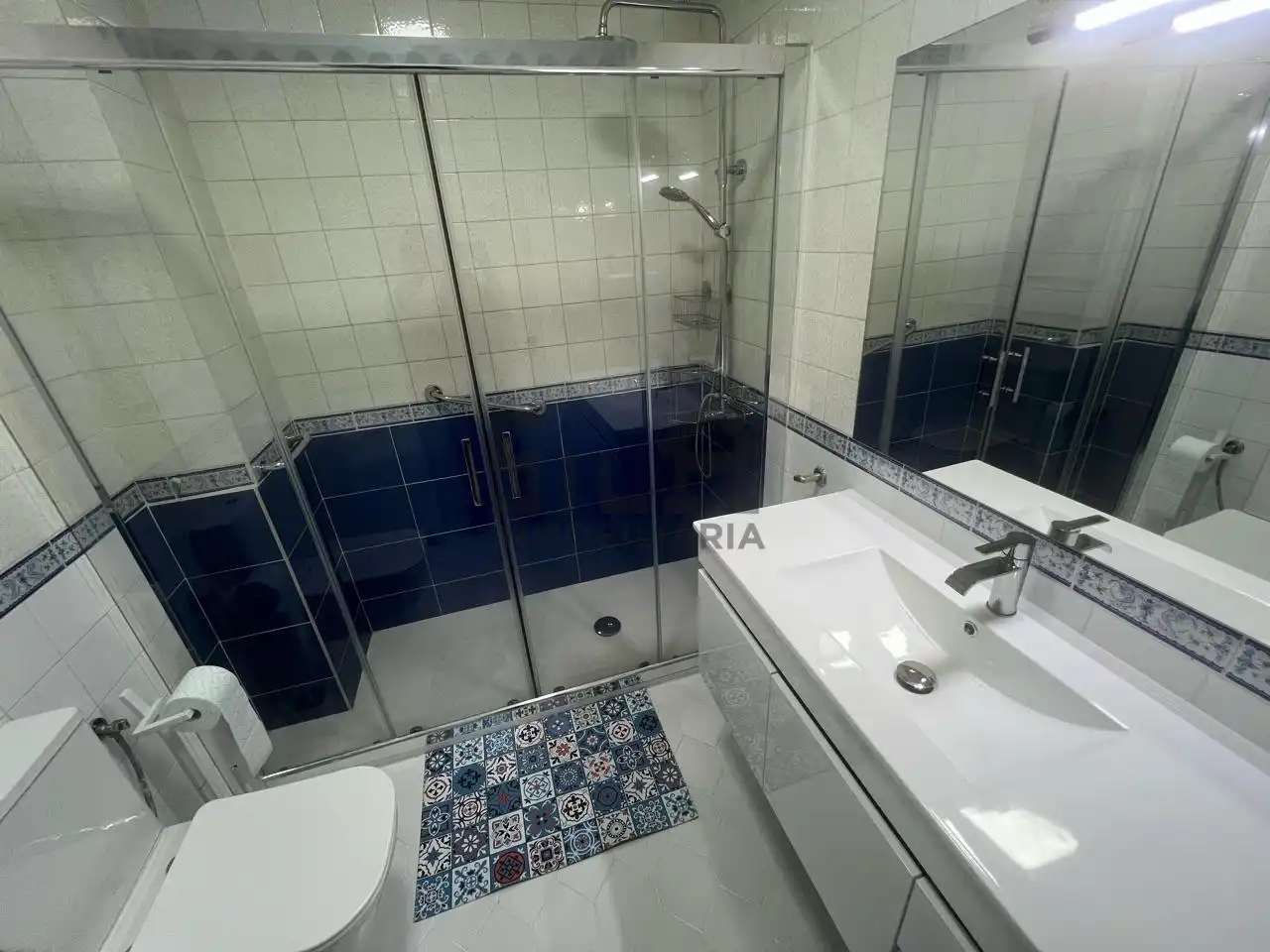Bathroom of Flat for rent in Ourense Capital   with Heating, Furnished and Balcony