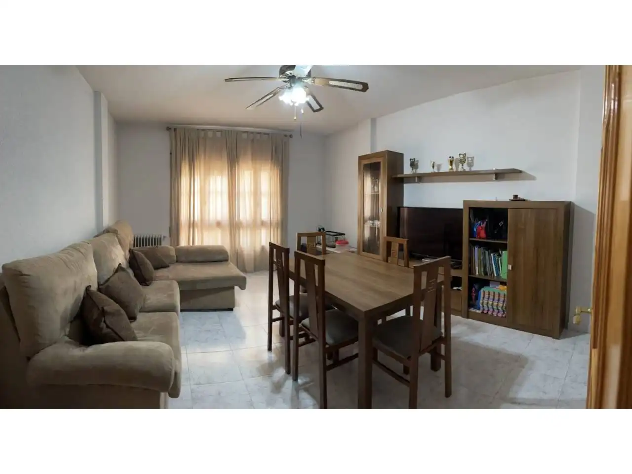 Casa en venta en Baza, imagen 2