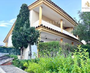 Vista exterior de Casa adosada en venda en Peñíscola / Peníscola amb Aire condicionat, Calefacció i Jardí privat