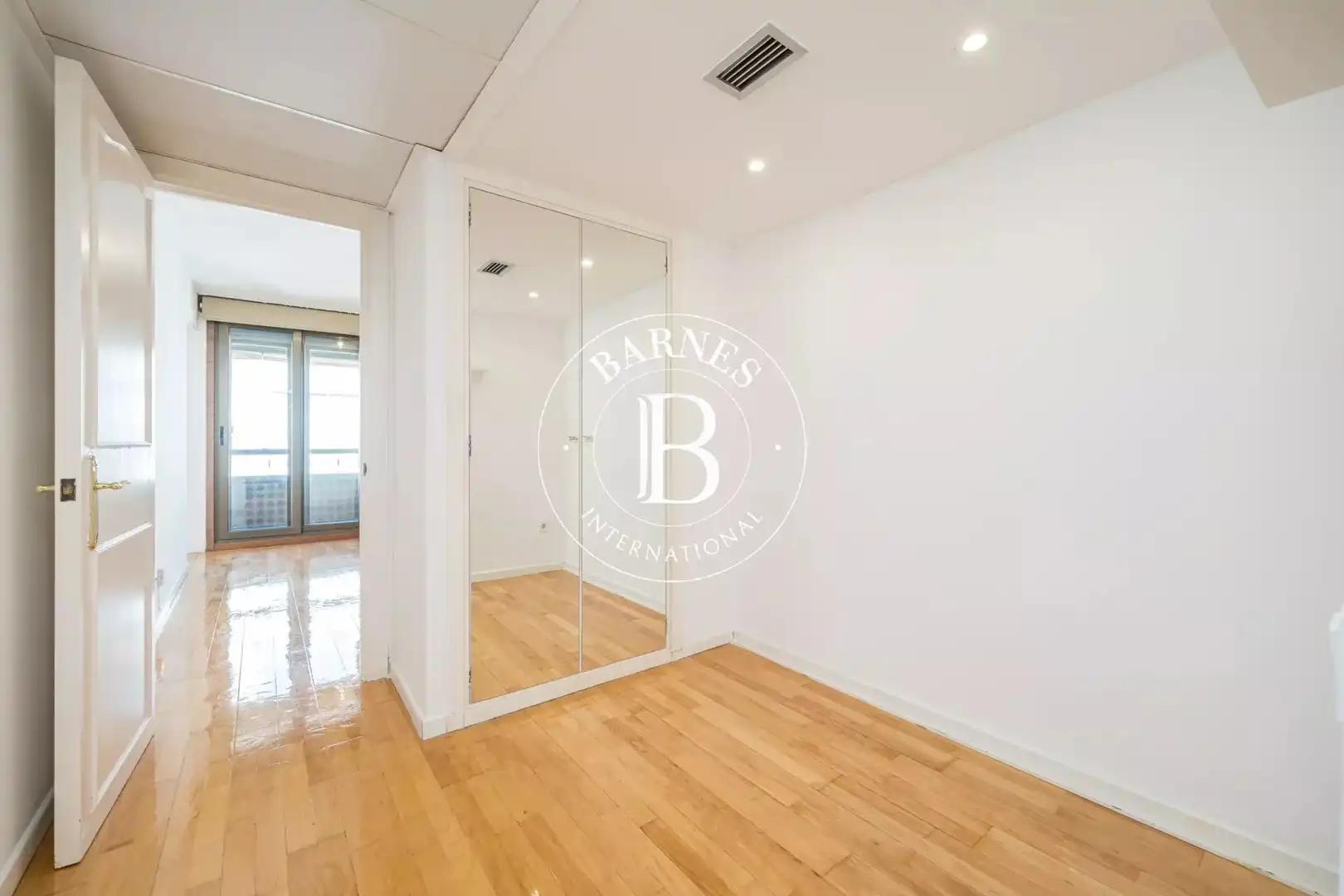 Exterior view of Flat for rent in Madrid  with Air Conditioner, Heating and Private garden