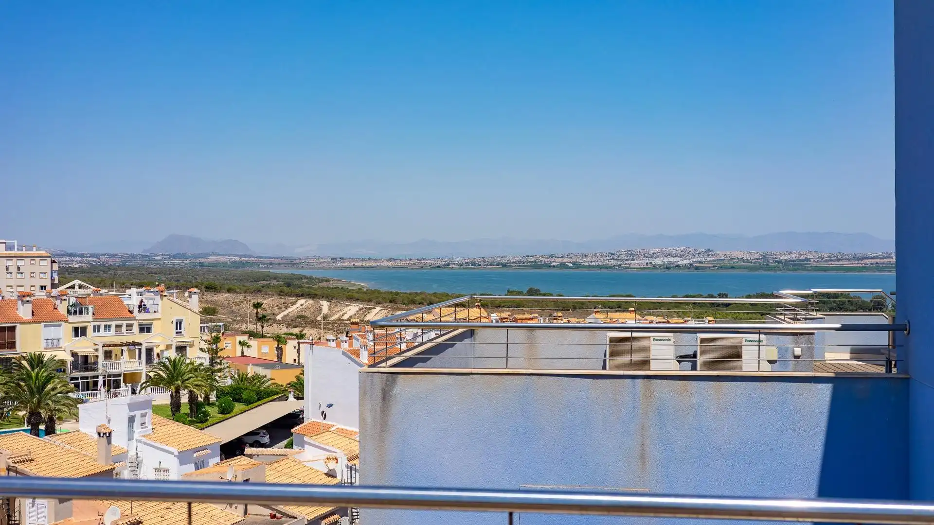 Terraza de Ático en venta en Torrevieja con Aire acondicionado, Terraza y Trastero