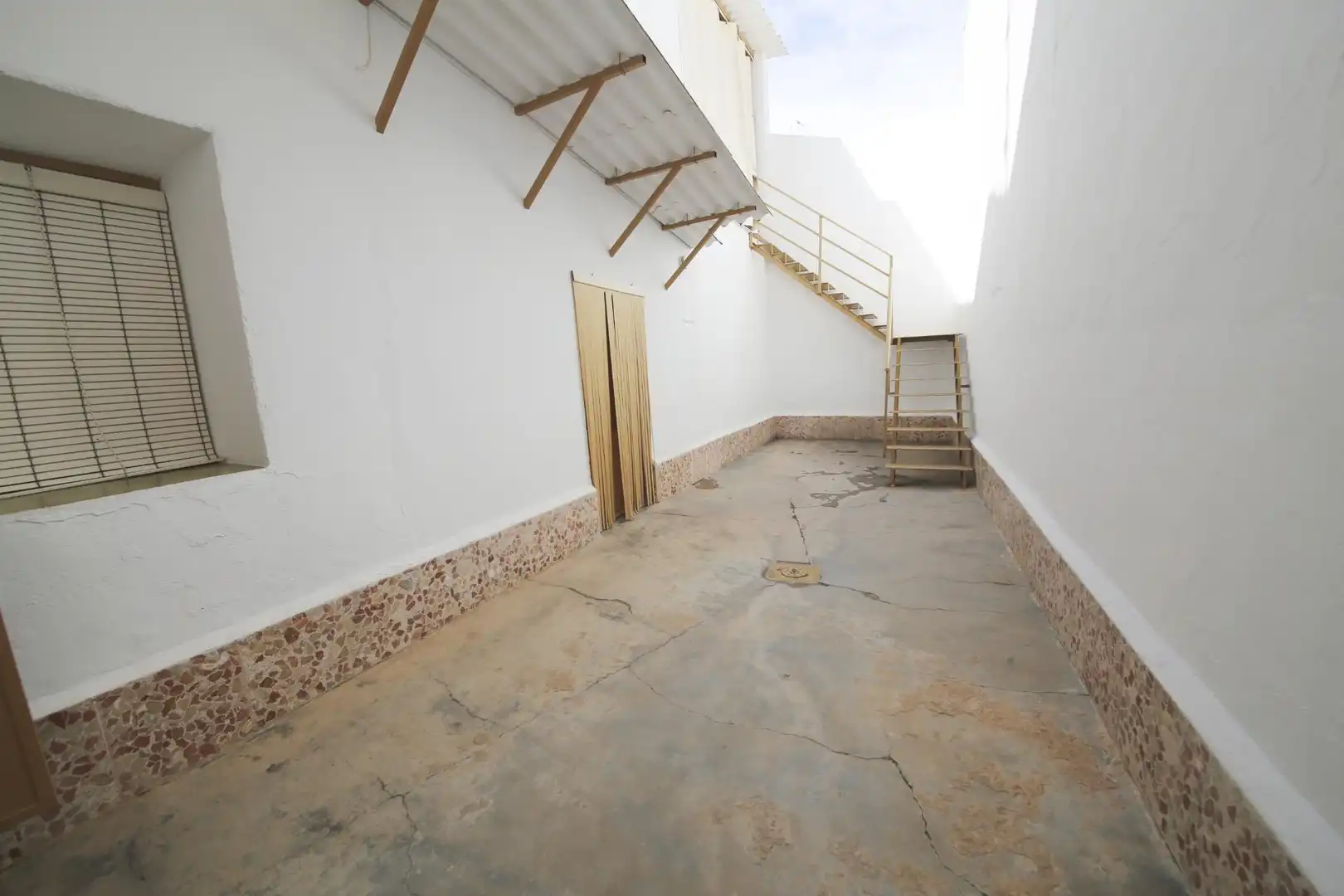 Country homes for sale in Tomelloso  with Heating, Terrace and Storage room