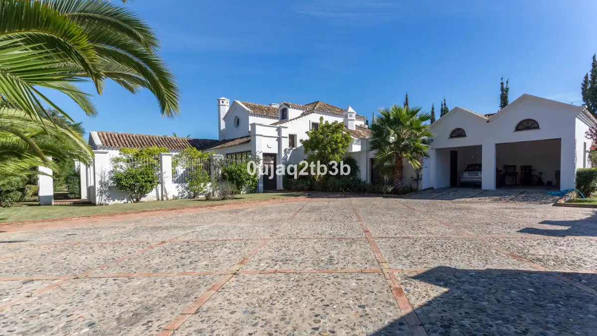 Casa amb piscina en venda a San Pedro de Alcántara, imagen 4