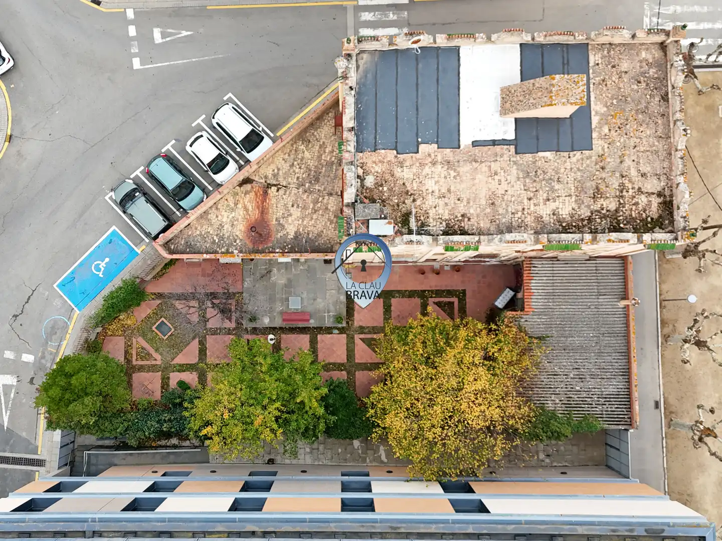 Vista exterior de Casa o xalet en venda en Caldes de Malavella amb Calefacció, Jardí privat i Terrassa