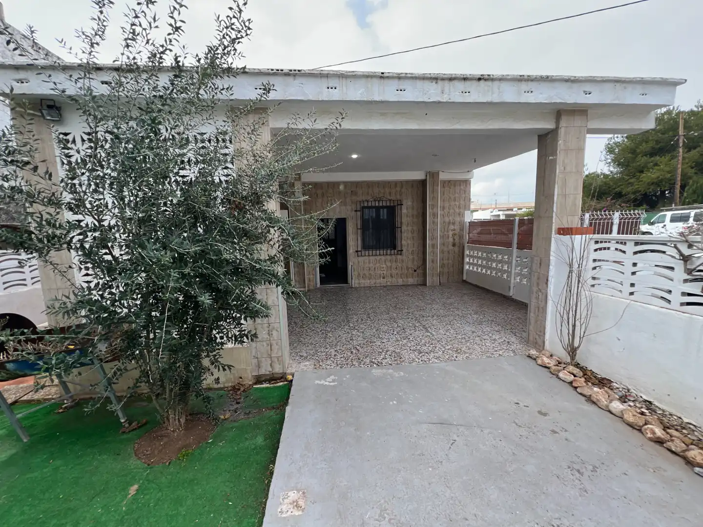 Vista exterior de Casa o chalet en venta en Gandia con Jardín privado, Terraza y Amueblado