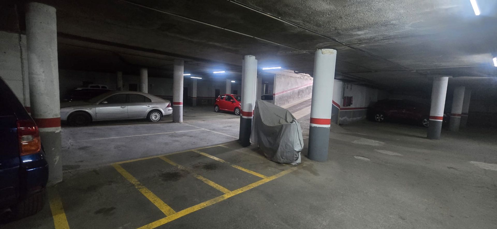 Parking of Garage to rent in Manlleu