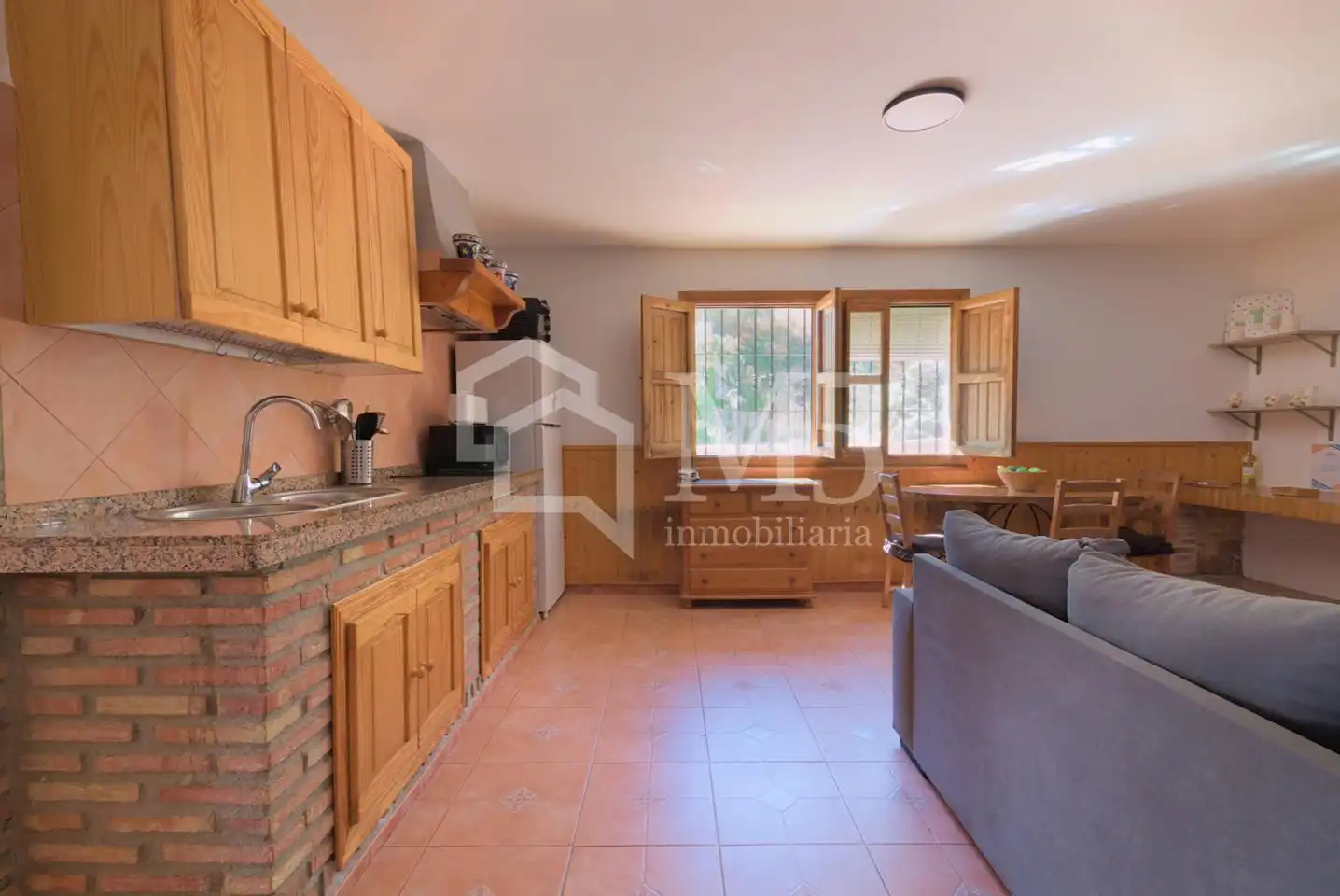 Sala de estar de Finca rústica en venta en Sayalonga con Piscina