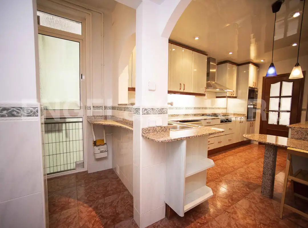 Kitchen of Flat for rent in Barcelona  with Air Conditioner, Heating and Parquet flooring