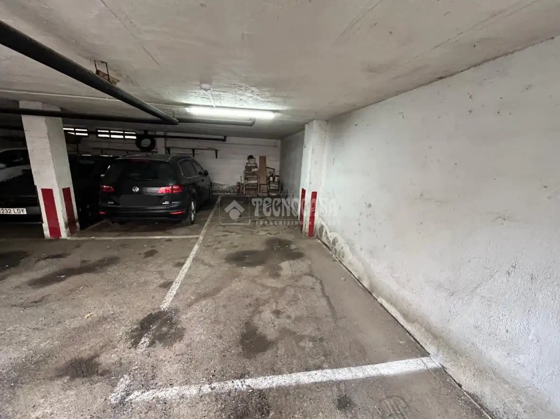 Aparcament de Garatge en venda en Madrid