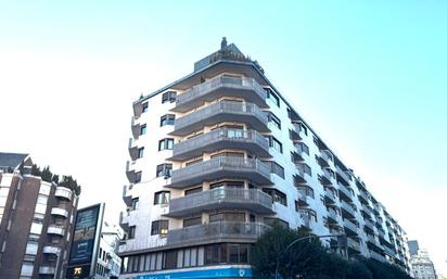 Exterior view of Flat for sale in León Capital   with Balcony