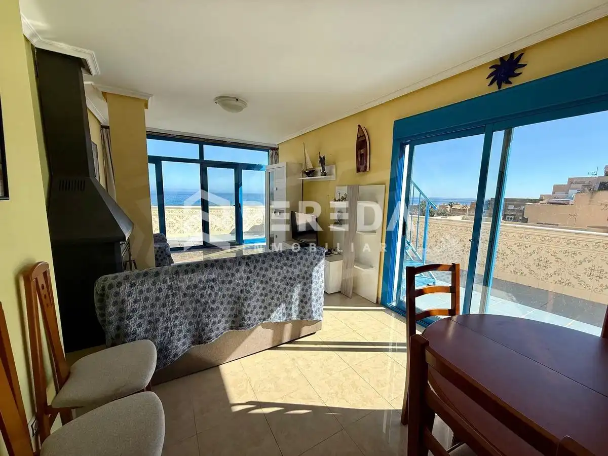 Vista exterior de Ático en venta en Roquetas de Mar con Terraza