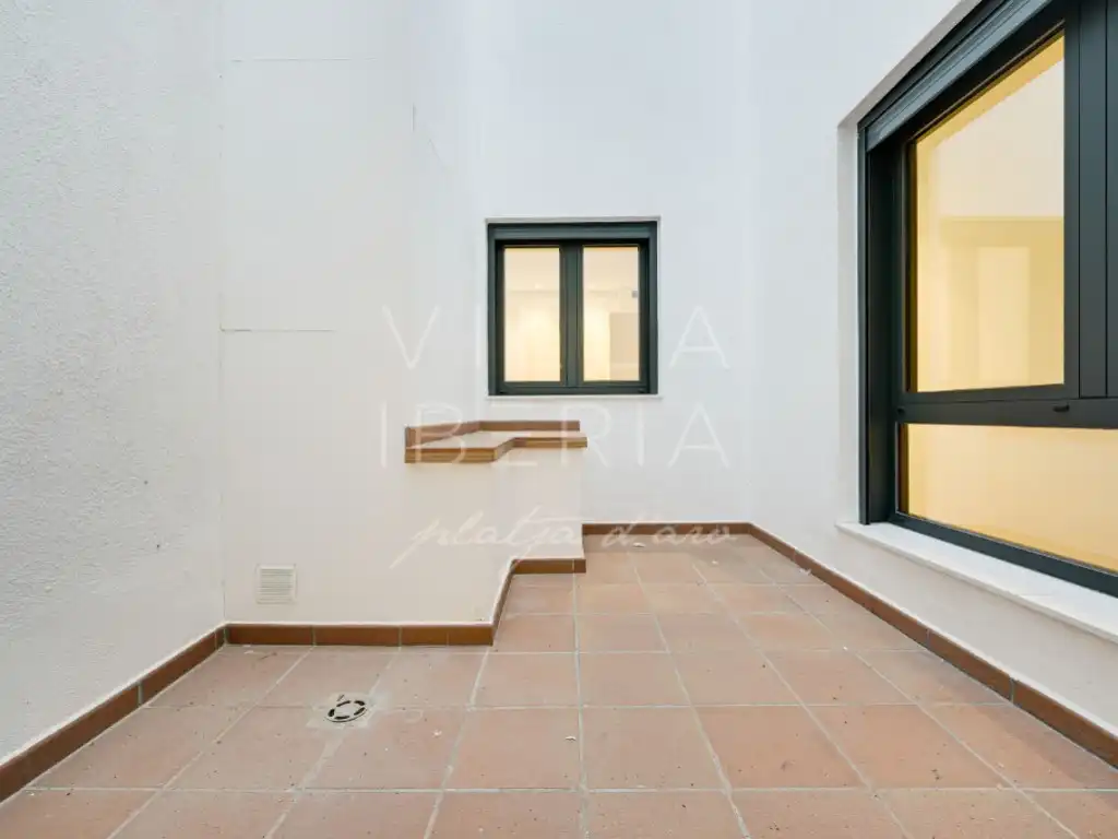 Vista exterior de Apartament en venda en Palamós amb Aire condicionat i Calefacció