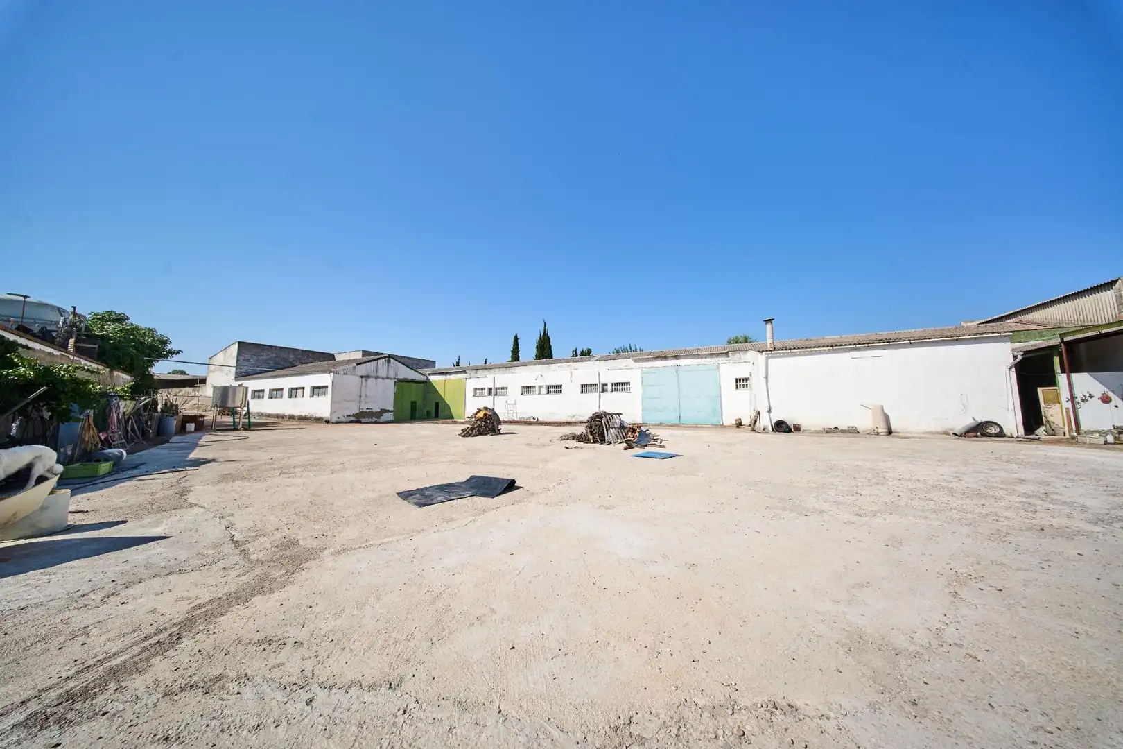 Exterior view of Industrial land for sale in La Carolina