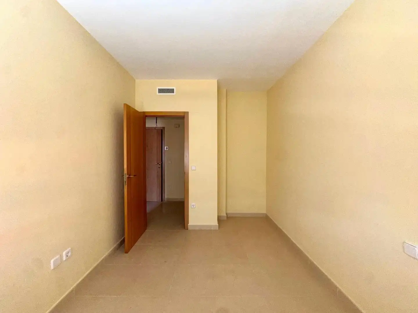 Habitación de Piso en venta en Llombai con Aire acondicionado y Balcón