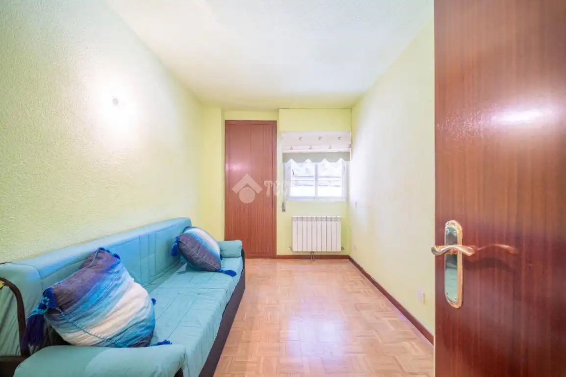 Dormitori de Pis en venda en Rivas-Vaciamadrid amb Aire condicionat, Parquet i Terrassa