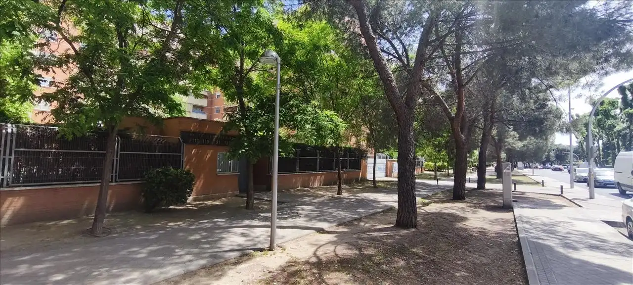 Vista exterior de Pis en venda en Madrid