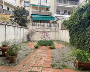 Jardí de Local de lloguer en Torelló