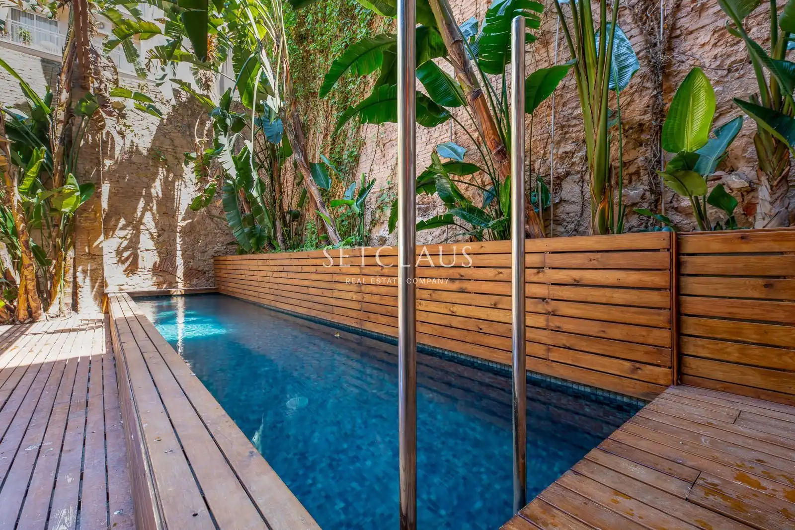 Piscina de Dúplex en venda en Barcelona amb Aire condicionat, Calefacció i Parquet