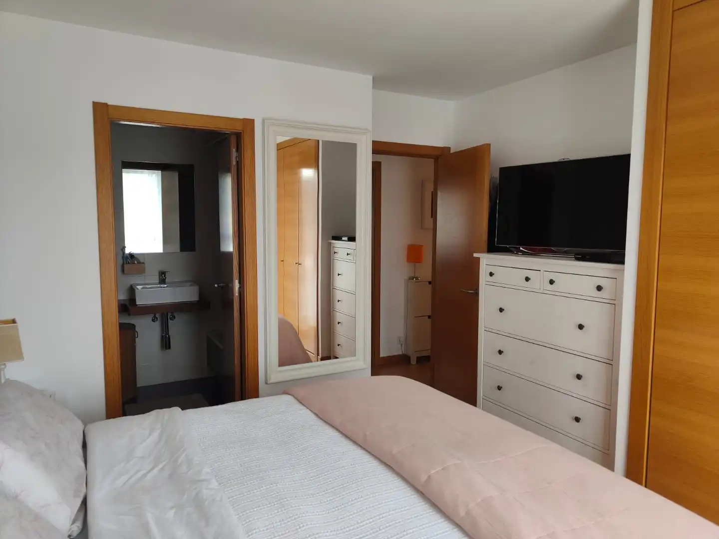 Bedroom of Flat for rent in Ames  with Heating, Parquet flooring and Storage room