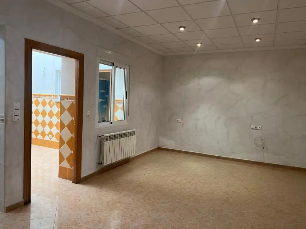Casa adosada en venda en Algueña amb Aire condicionat, Calefacció i Terrassa
