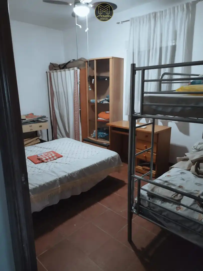 Dormitori de Casa o xalet en venda en Jaén amb Piscina