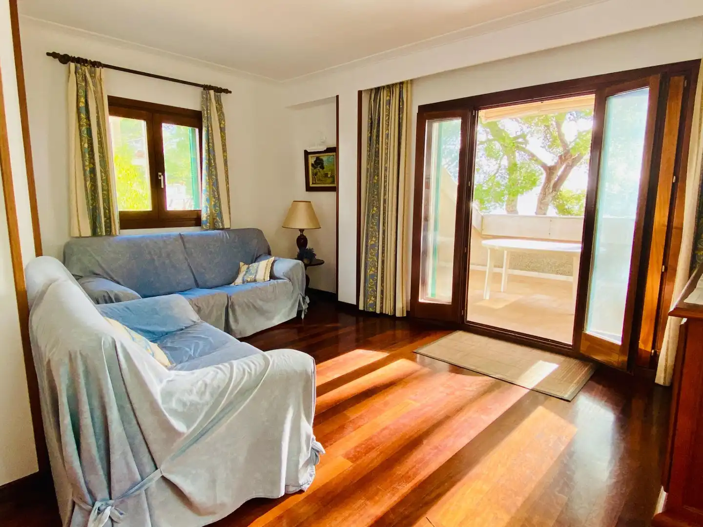 Sala de estar de Piso de alquiler en Alcúdia con Aire acondicionado, Parquet y Terraza