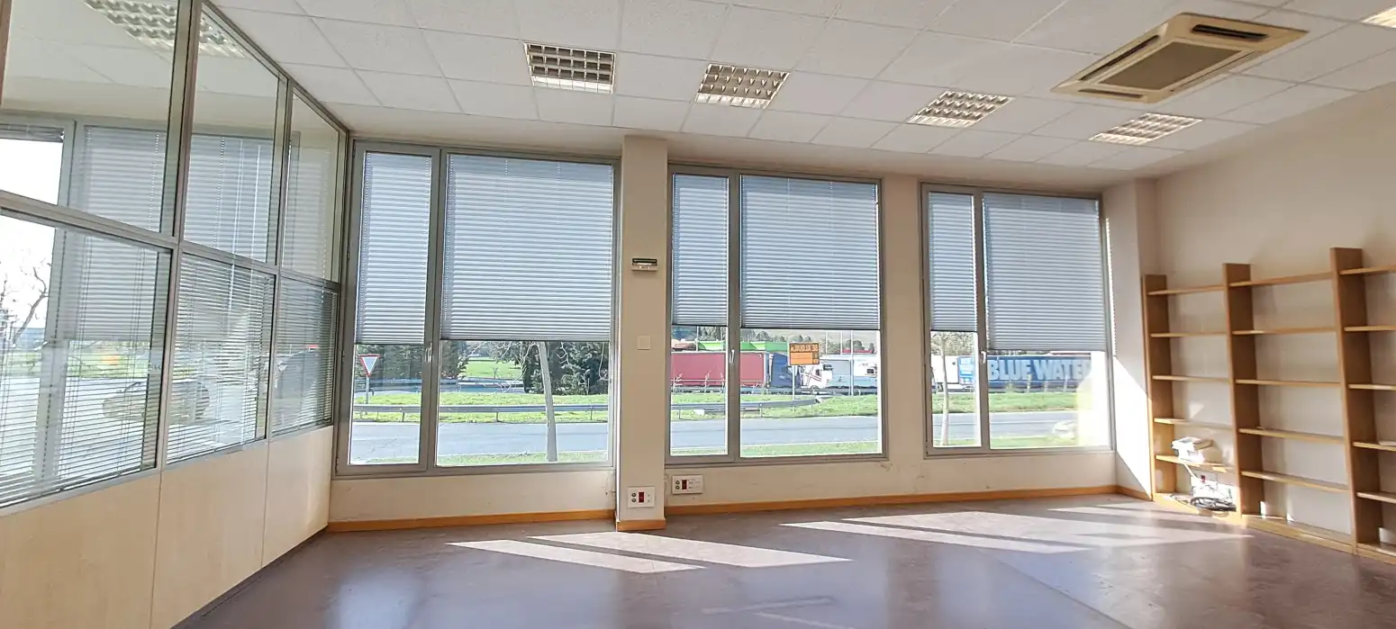 Oficina de alquiler en Valle de Elorz / Elortzibar con Calefacción